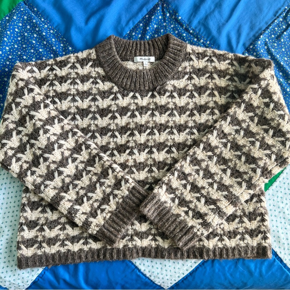 Patterned, warm, and very cute Madewell sweater. Great condition.